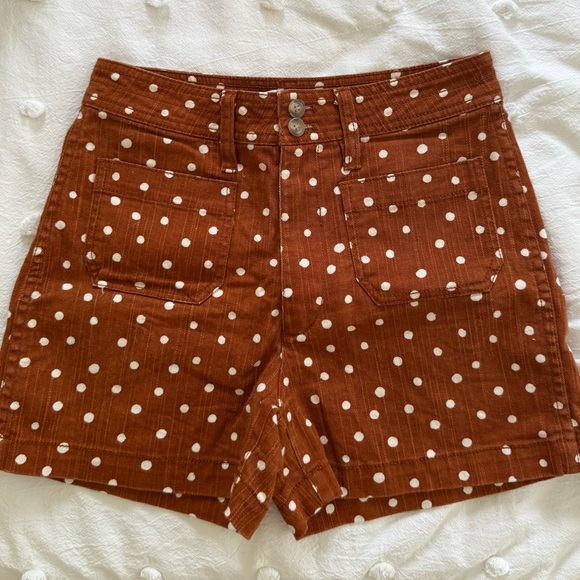 Madewell Emmett Patch Pocket Shorts in Inkspot Dots - Picture 1 of 6